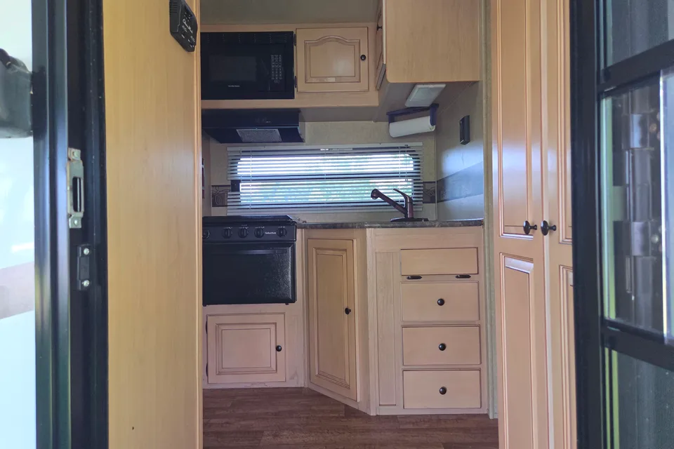 Paul's Forest River windjammer 2102w Travel Trailer