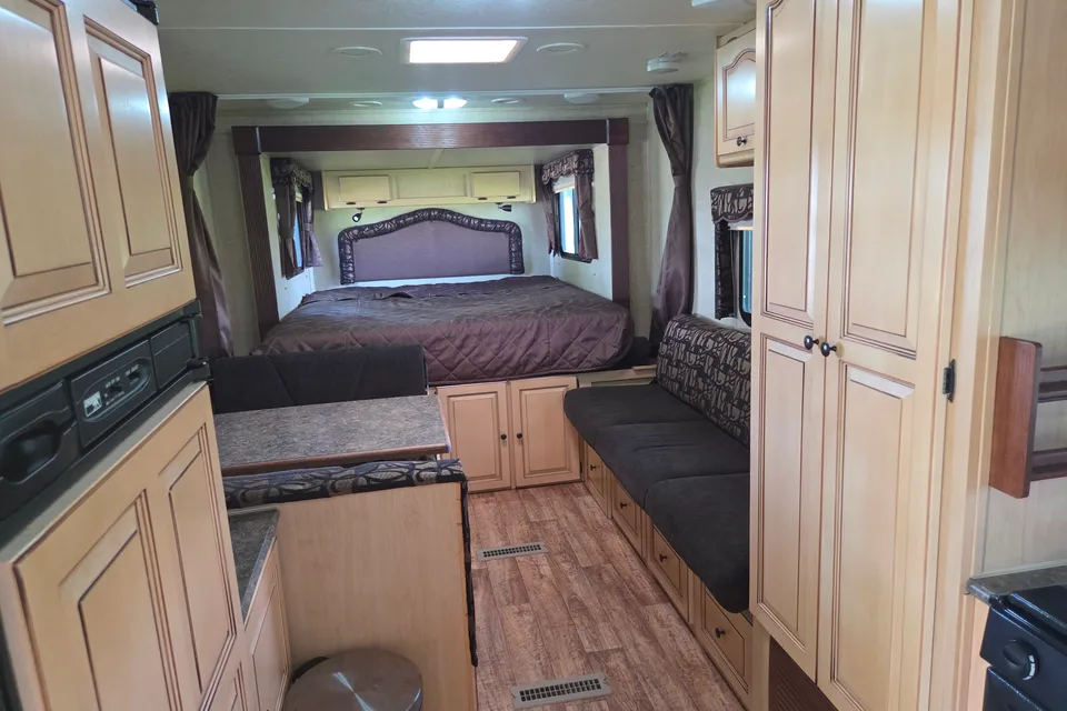 Paul's Forest River windjammer 2102w Travel Trailer