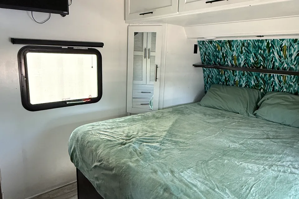 Family-Ready Grand Design | Private Kids Bunk Room