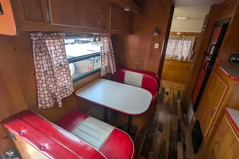 « Woody » 2017 Vintage Cruiser 19RBS