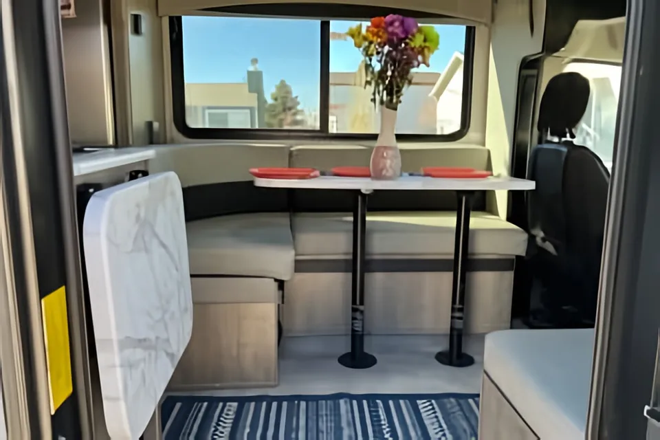 Barry's Coachmen Cross Trails Class C
