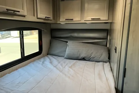 Barry's Coachmen Cross Trails Class C