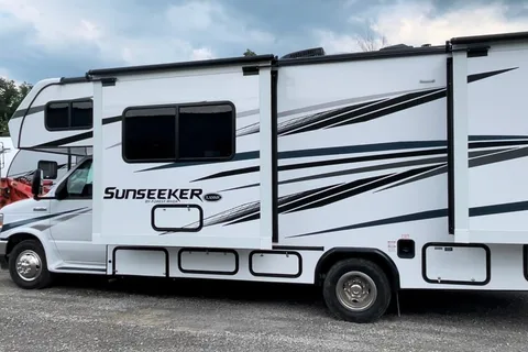 Unwind Sunseeker 2022 Class C