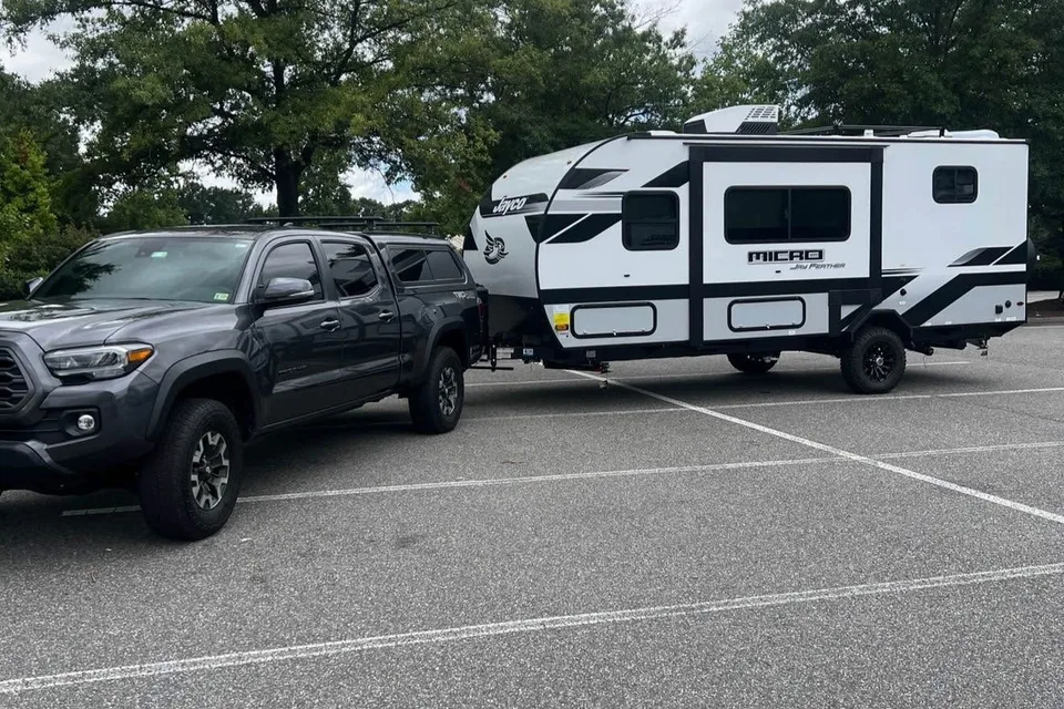 Greg's Jayco Jayfeather 199MBS Travel Trailer
