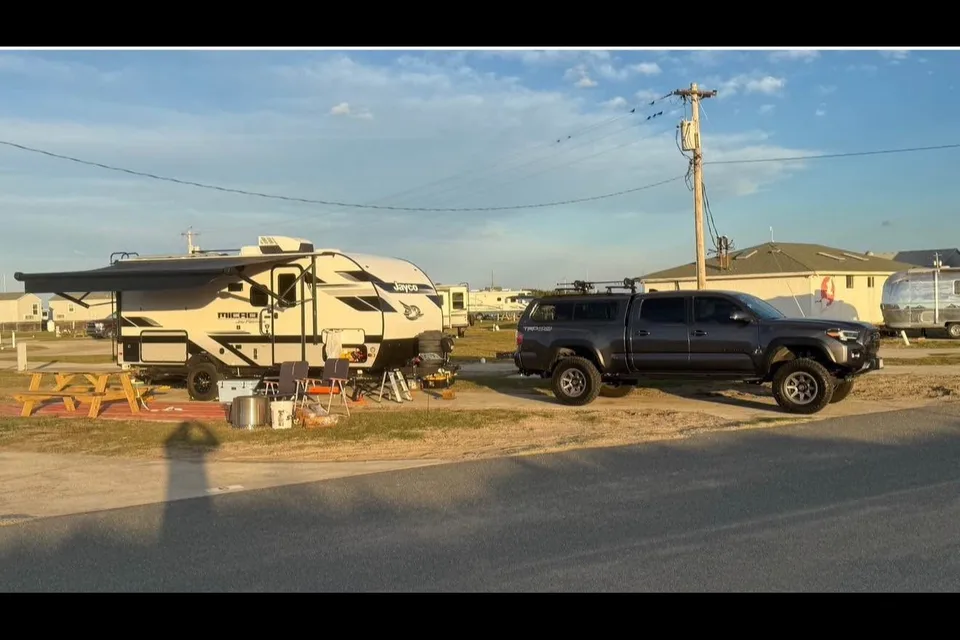 Greg's Jayco Jayfeather 199MBS Travel Trailer