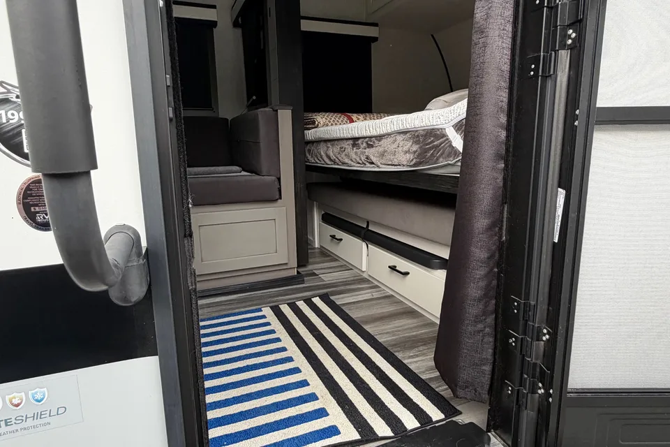 Greg's Jayco Jayfeather 199MBS Travel Trailer