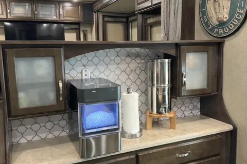 Wilder's RV Cottage