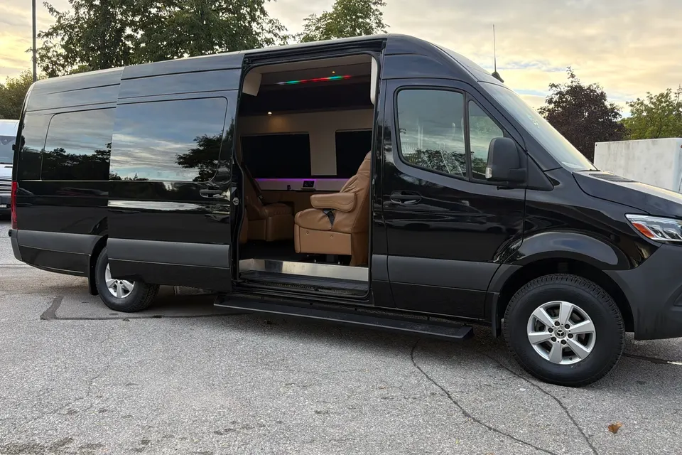 Daniel's Mercedes-Benz Sprinter Class B