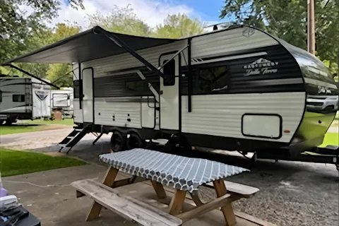 Emily's Forest River Della Terra 241BH Travel Trailer