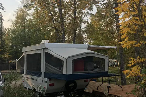 Relax by Remi Lake – 2011 Jayco Sport Tent Trailer (On-Site Setup)