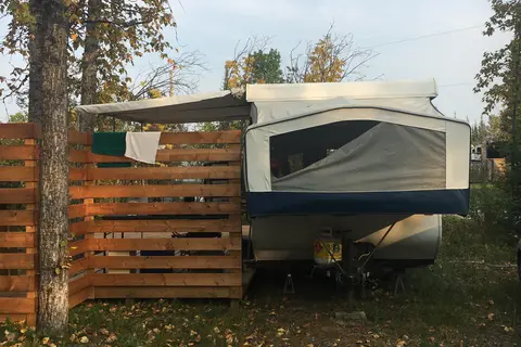 Relax by Remi Lake – 2011 Jayco Sport Tent Trailer (On-Site Setup)
