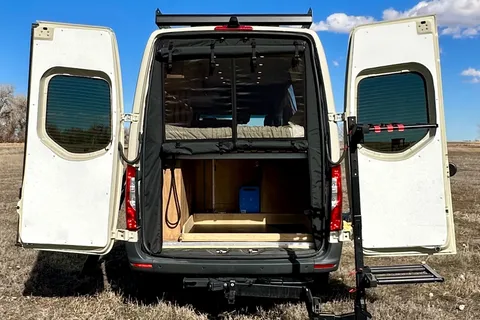 2021 LUXURY Mercedes Sprinter 4x4 Campervan "Sully"