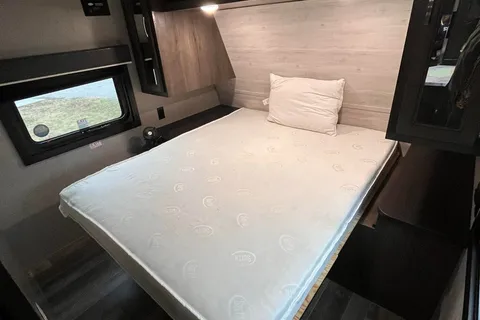 Brandon's Jayco Jayflight 284BHS Travel Trailer