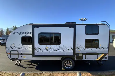 Kermit - 2022 R Pod 193 Travel Trailer 