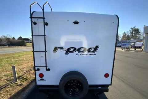 Kermit - 2022 R Pod 193 Travel Trailer 