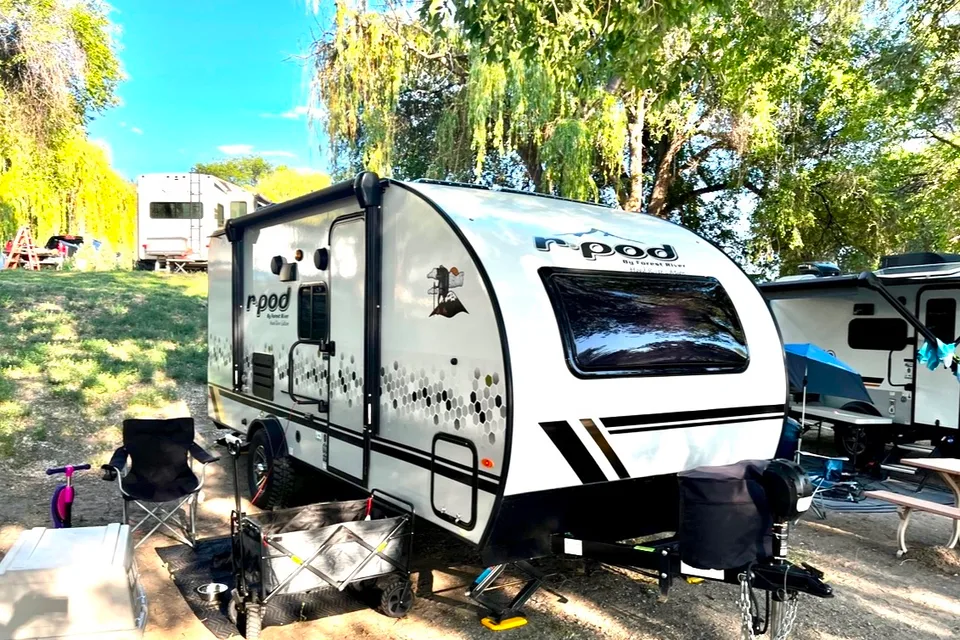 Kermit - 2022 R Pod 193 Travel Trailer 