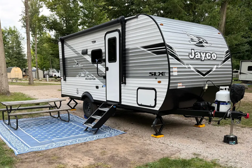 Roger 's Jayco Jayflight SLX Travel Trailer