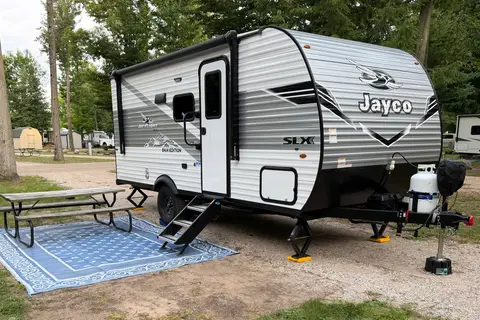 Roger 's Jayco Jayflight SLX Travel Trailer