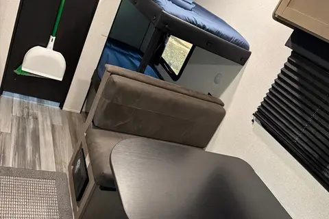 Cozy 2026 Jayco Jayflight SLX, amazing camper!