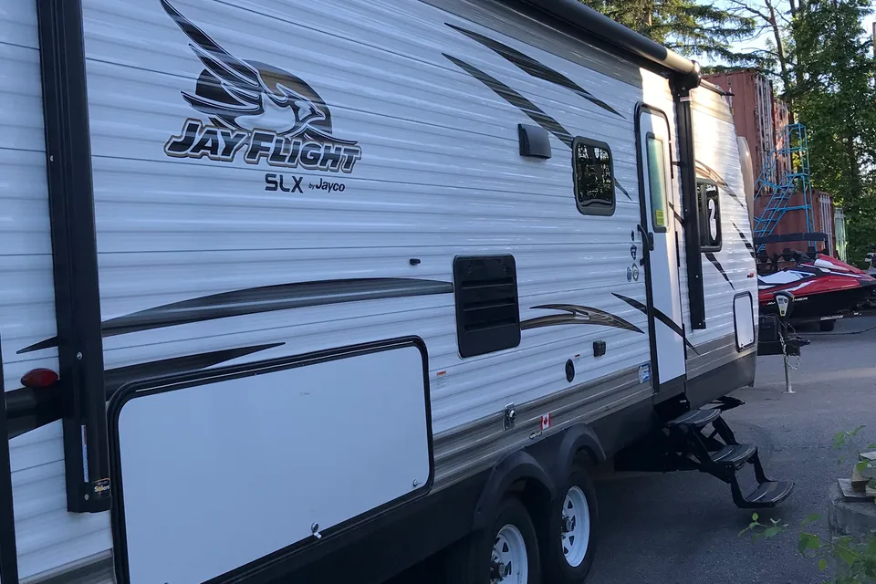 Jayco JayFeather 242bhs Travel Trailer