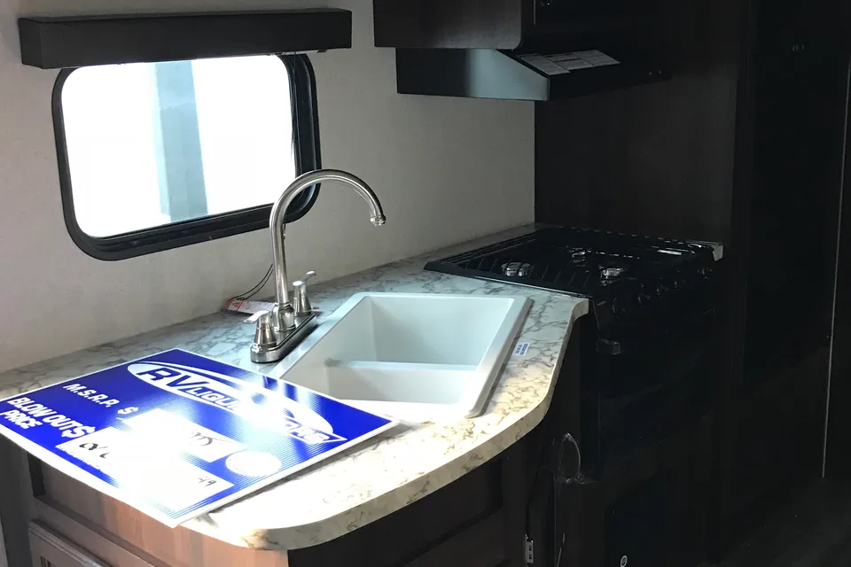 Jayco JayFeather 242bhs Travel Trailer