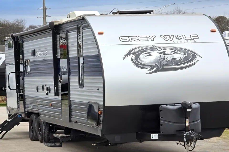 Serge's Forest River Cherokee Grey Wolf travel trailer 29TE