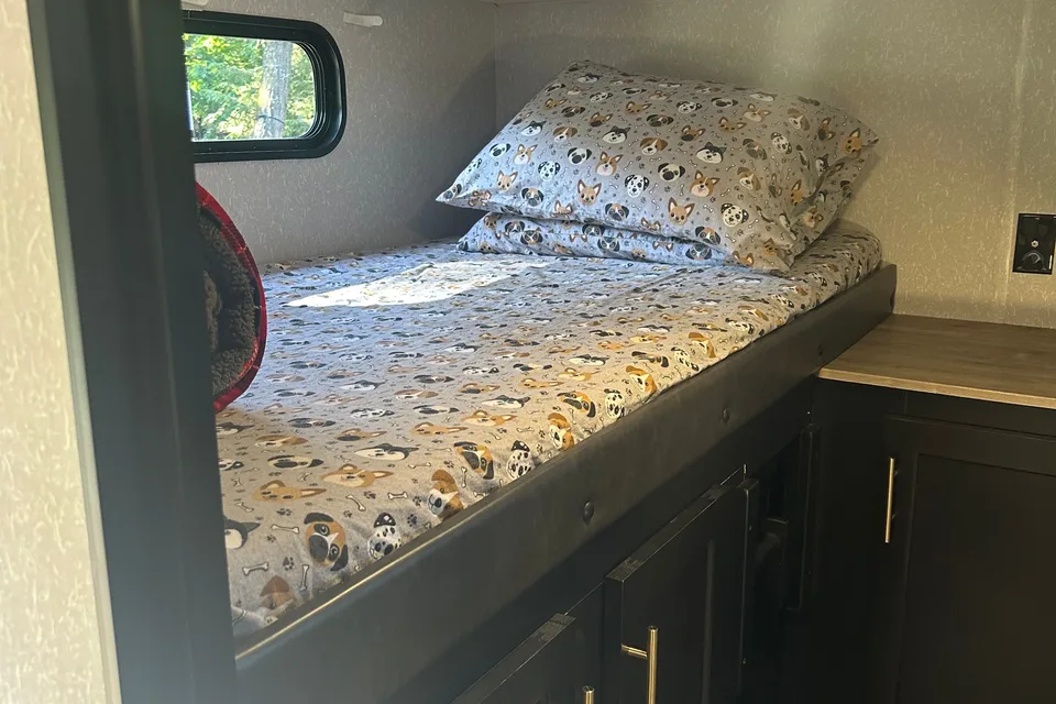 Serge's Forest River Cherokee Grey Wolf travel trailer 29TE