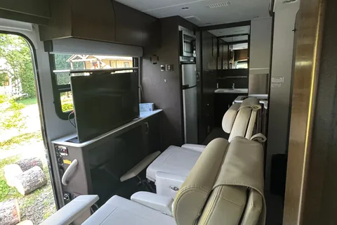 Mercedes-Benz UNITY
