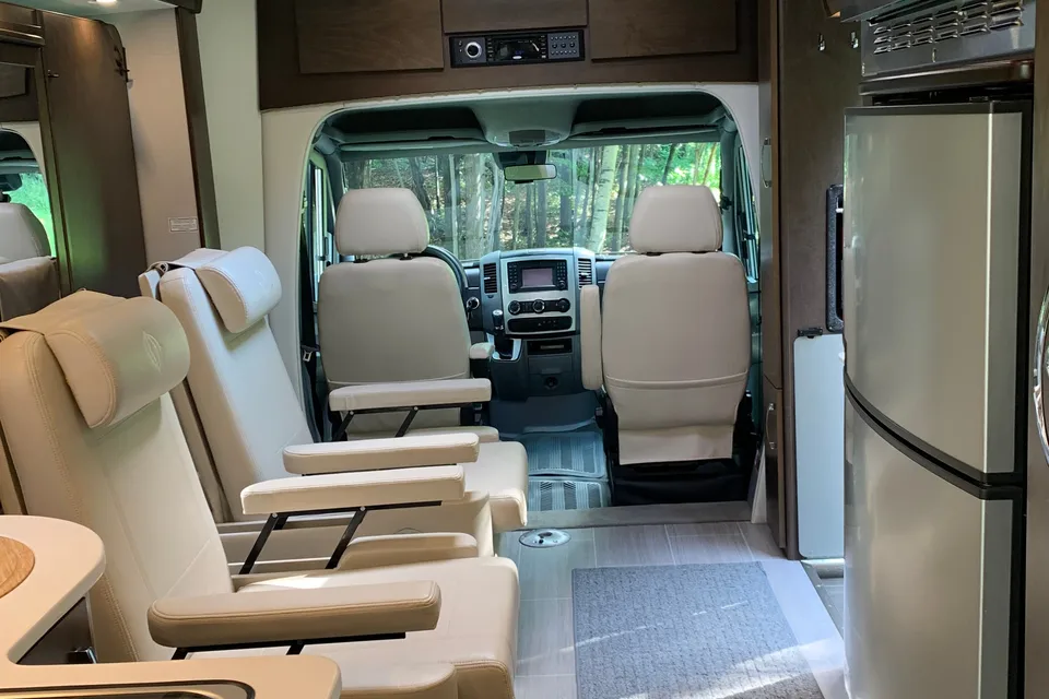 Mercedes-Benz UNITY