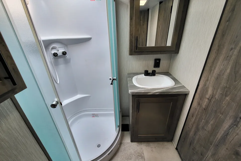 Unlimited Generator Use!!! Rv Rentals Way of Life's Forest River 324A13WS Fifth Wheel CR1