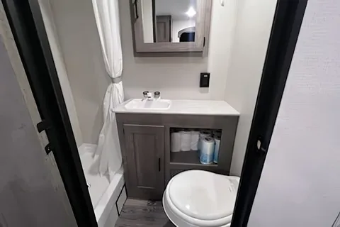 2022 keystone Springdale mini 1750rd