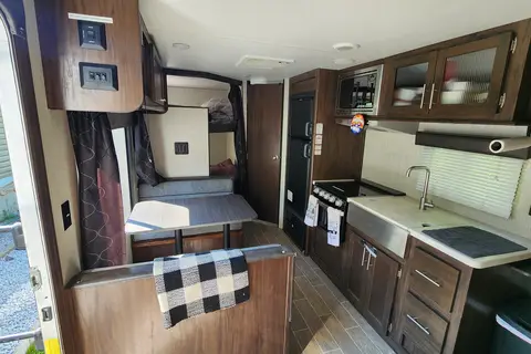 Charles's Forest River Grey Wolf 26djse Travel Trailer