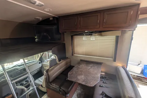 Jayco Redhawk 31XL bunkhouse Class C