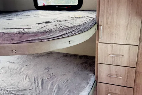 Scott's Grand Design Imagine 2910BH Travel Trailer