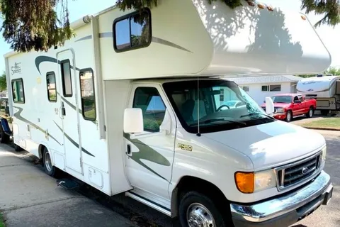laura's Forest River Sunseeker Class C