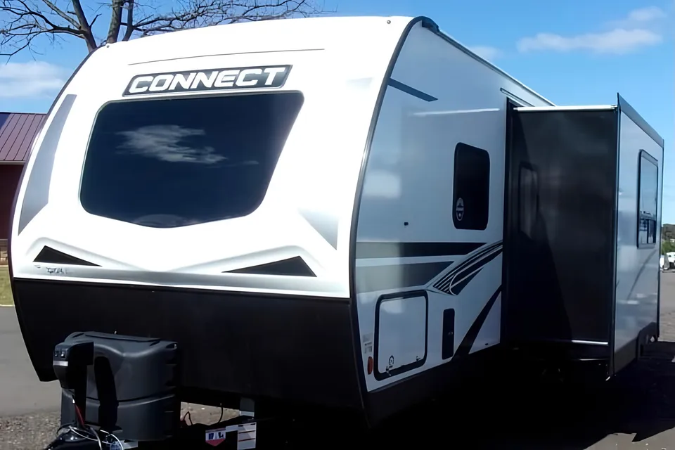 Jeff's KZ Connect 251BHK Travel Trailer