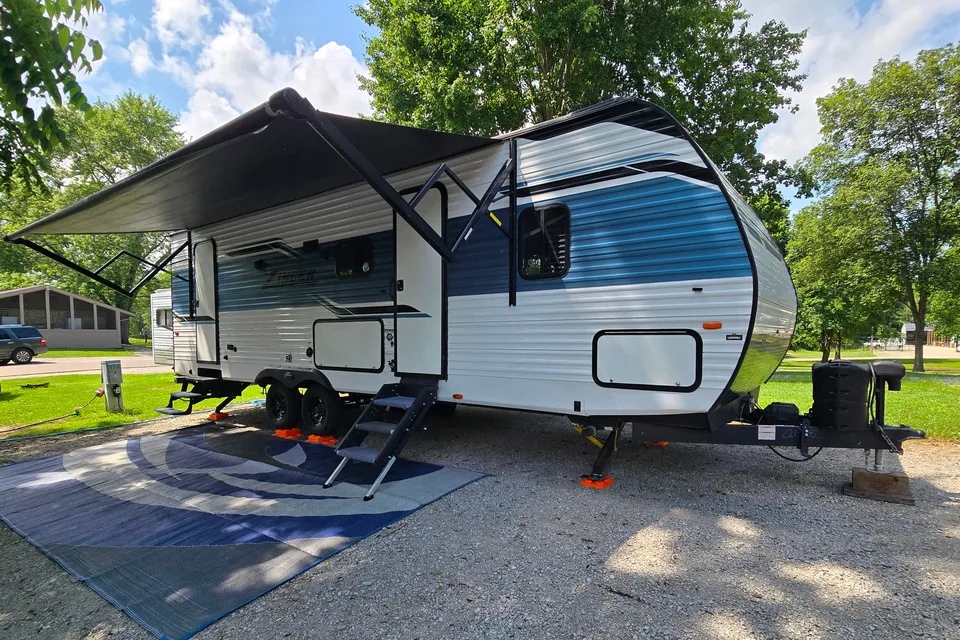 Wanderlust Signatures LLC Crossroads Zinger