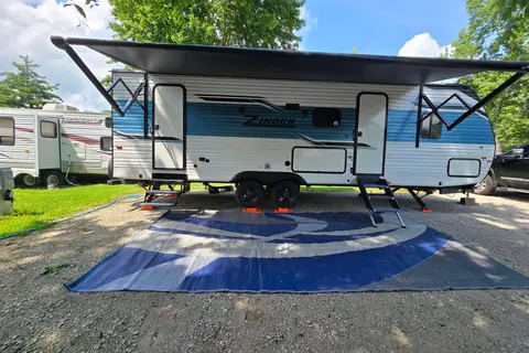 Wanderlust Signatures LLC Crossroads Zinger