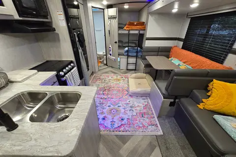 Wanderlust Signatures LLC Crossroads Zinger
