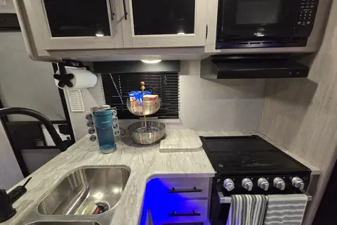 Wanderlust Signatures LLC Crossroads Zinger