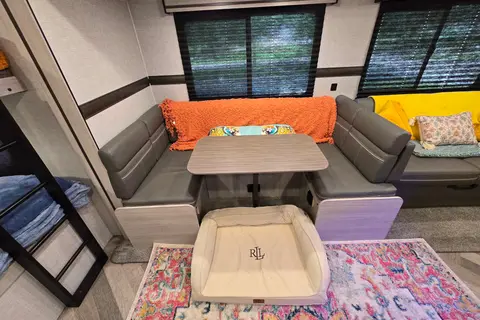 Wanderlust Signatures LLC Crossroads Zinger