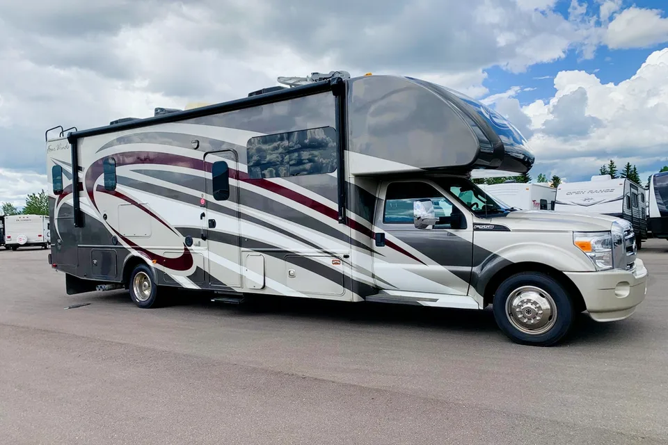 Michael's Thor Motor Coach Fourwinds Super Class C