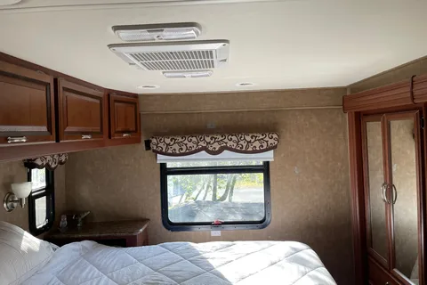 Michael's Thor Motor Coach Fourwinds Super Class C