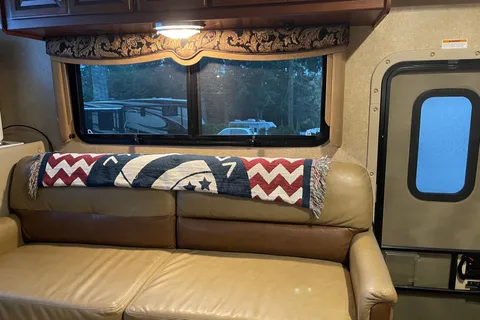 Michael's Thor Motor Coach Fourwinds Super Class C