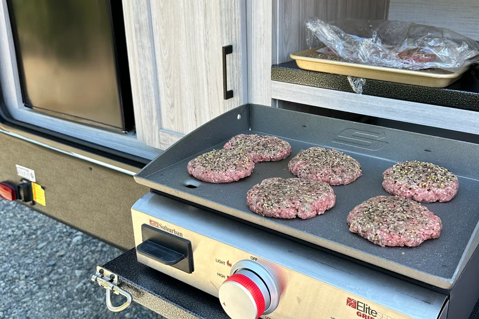 2022 Cruiser RV Shadow Cruiser Travel Trailer