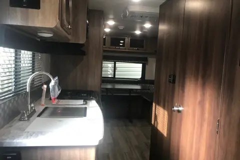 Sean's Jayco Jayfeather  Travel Trailer