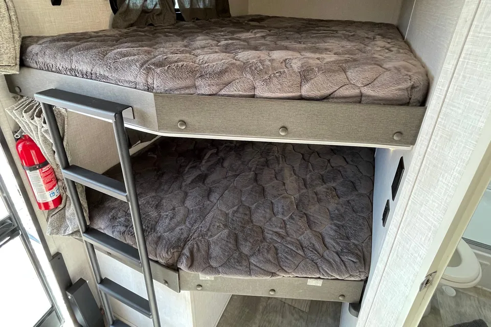 Bandit Bunkwagon