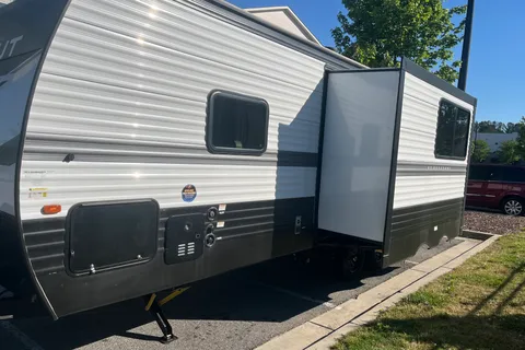 Kamar's Keystone Hideout Travel Trailer