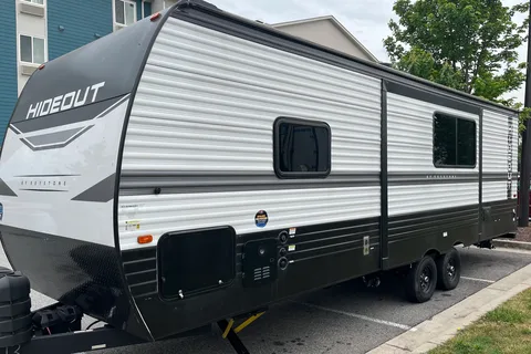 Kamar's Keystone Hideout Travel Trailer