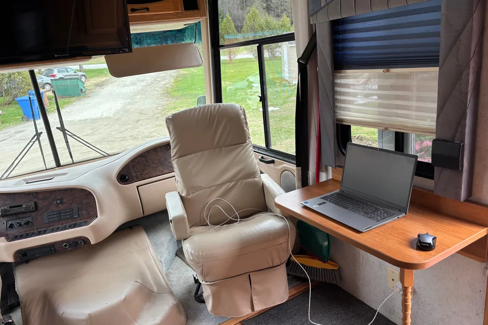 Luc Newmar Mountain air Classe A